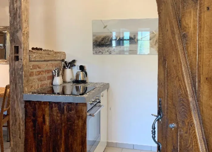 504 Stallgefluester * Grömitz