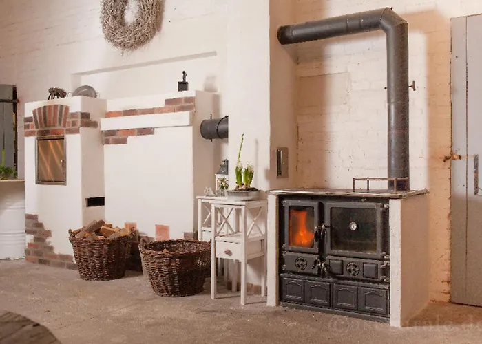 504 Stallgefluester * Grömitz